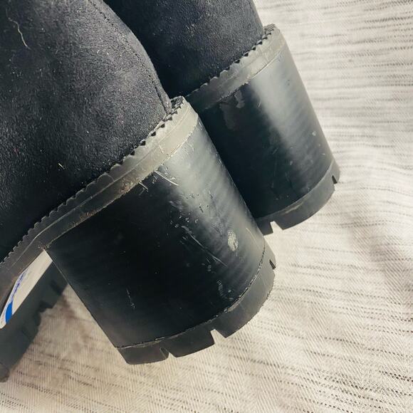 Wild Pair Margo Black Faux Suede Lug Sole Chunky Heeled Ankle Boots 10 Goth Punk - Picture 3 of 10